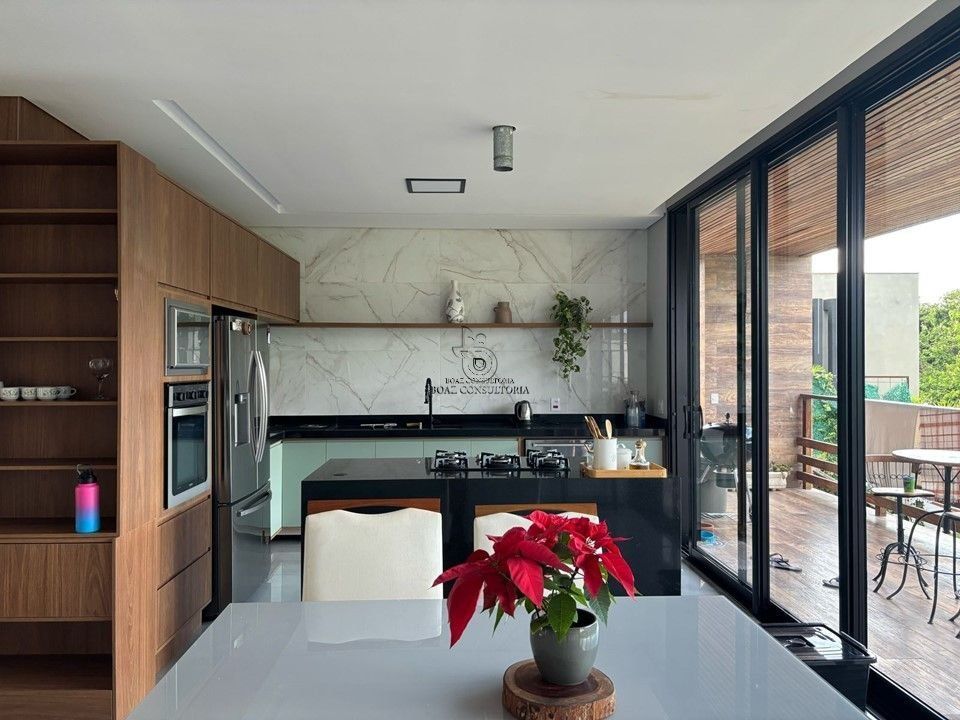 Casa, 4 quartos, 292 m² - Foto 1