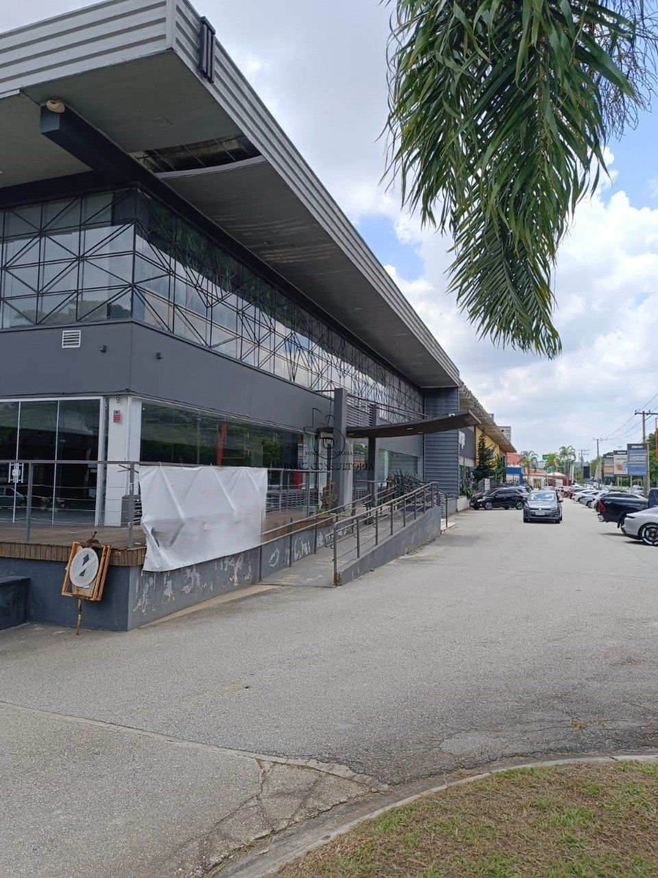 Comercial em Jardim Santa Rosália, Sorocaba - Ponto Comercial de Alto Padrão na Avenida Dom Aguirre, Sorocaba - 1.380m² - Foto 3