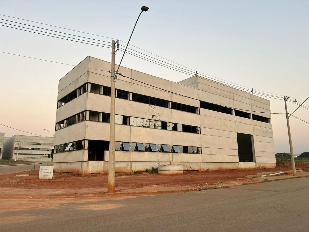 Industrial em Iporanga, Sorocaba - LOCAÇÃO Galpão Empresarial Padrão TRIPLE A