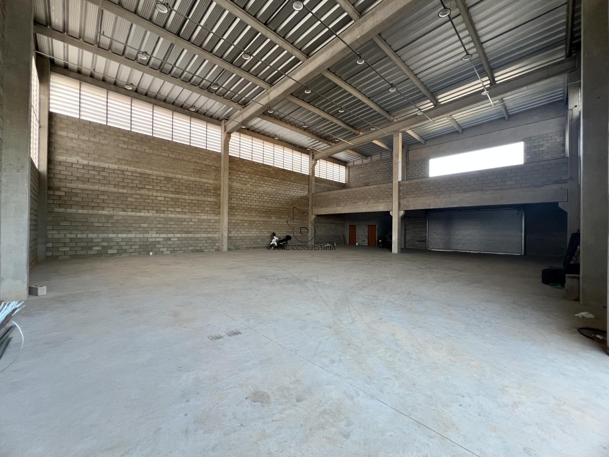 Depósito-Galpão, 750 m² - Foto 2
