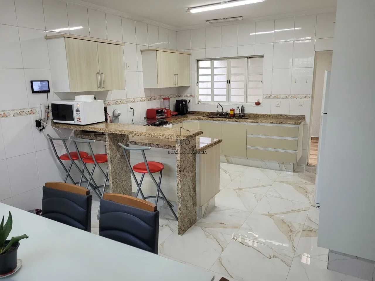 Casa, 3 quartos, 200 m² - Foto 3