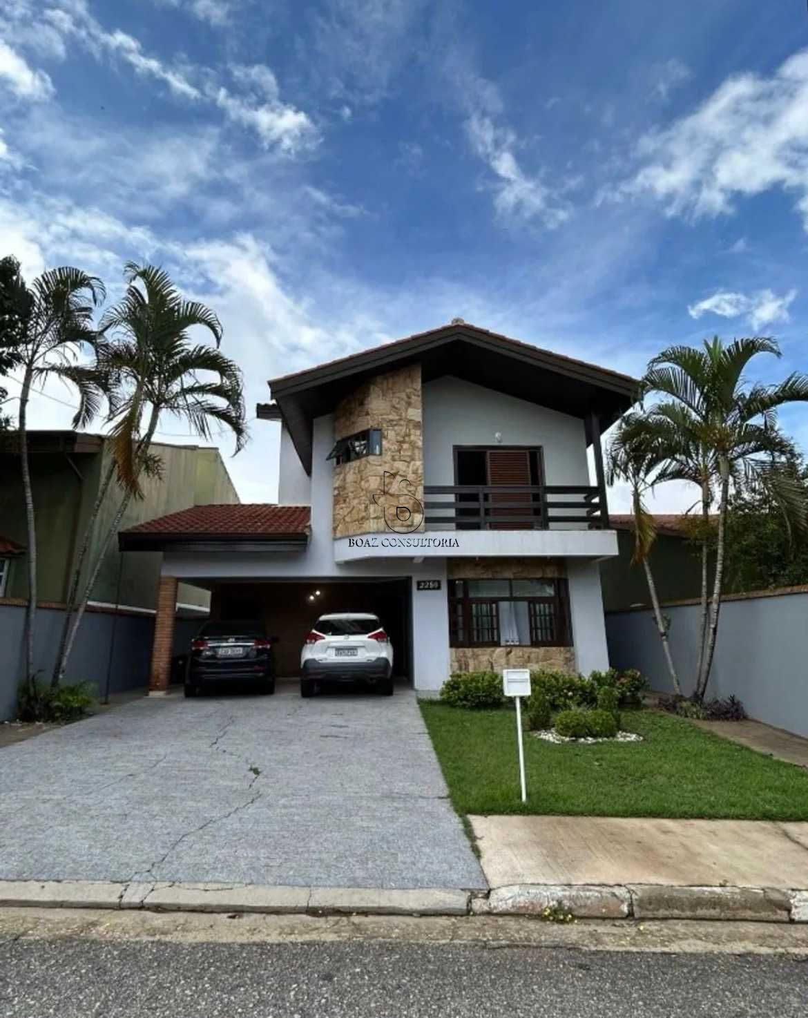 Casa, 4 quartos, 244 m² - Foto 1