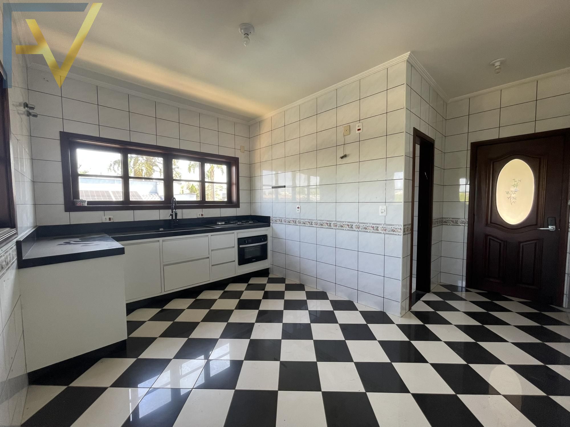 Casa, 4 quartos, 330 m² - Foto 10