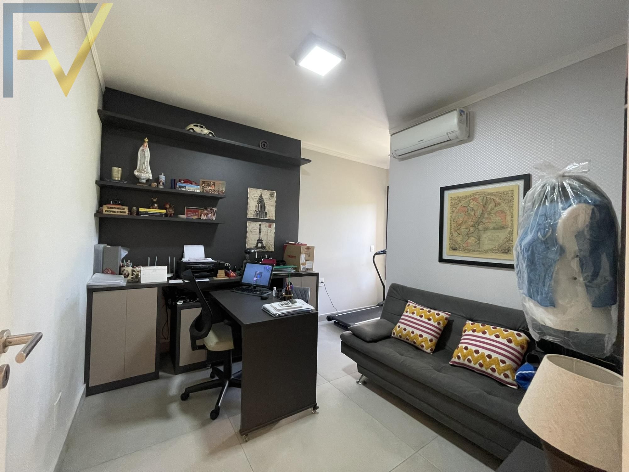 Casa, 3 quartos, 270 m² - Foto 35