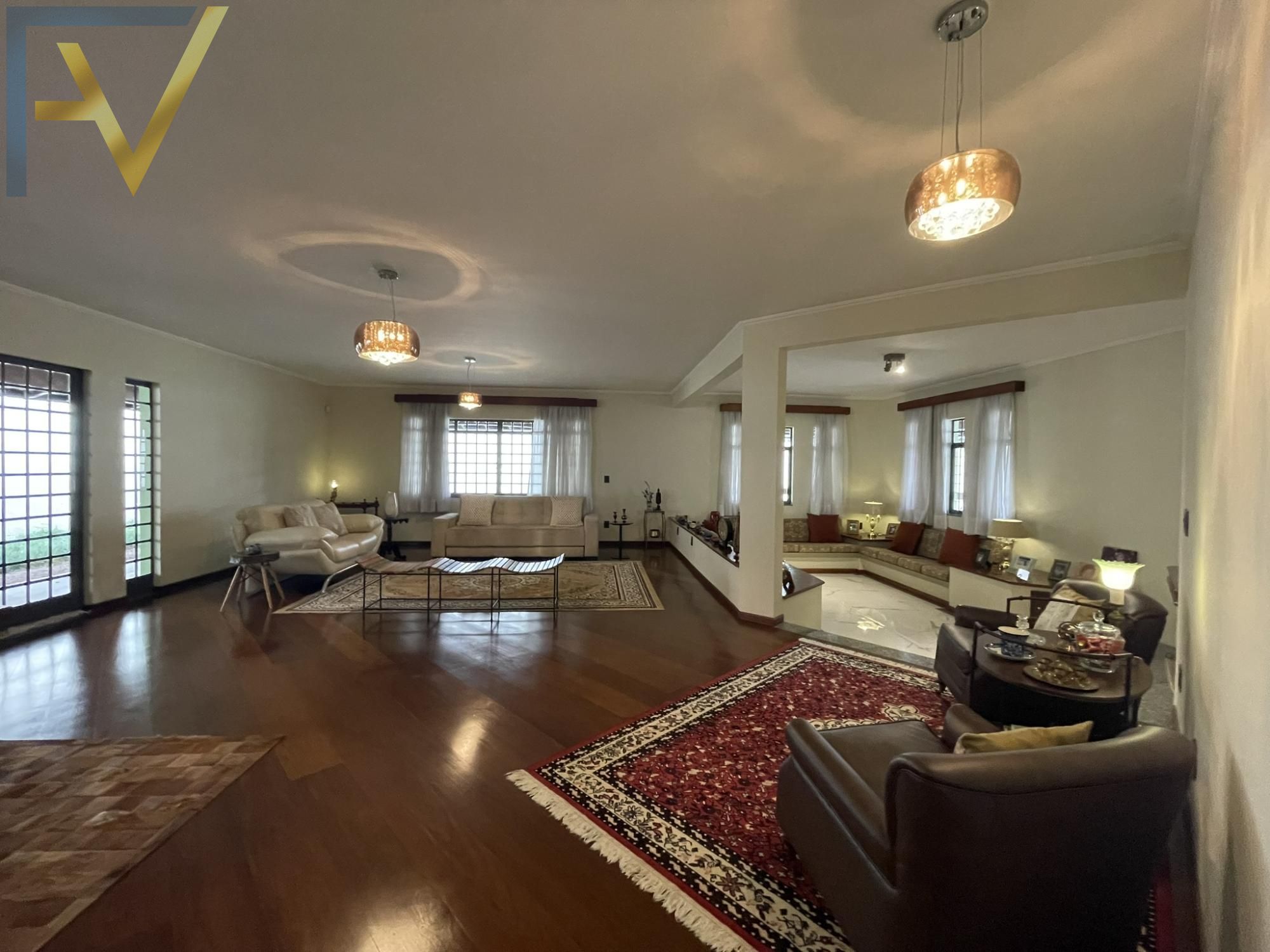 Casa, 6 quartos, 596 m² - Foto 1