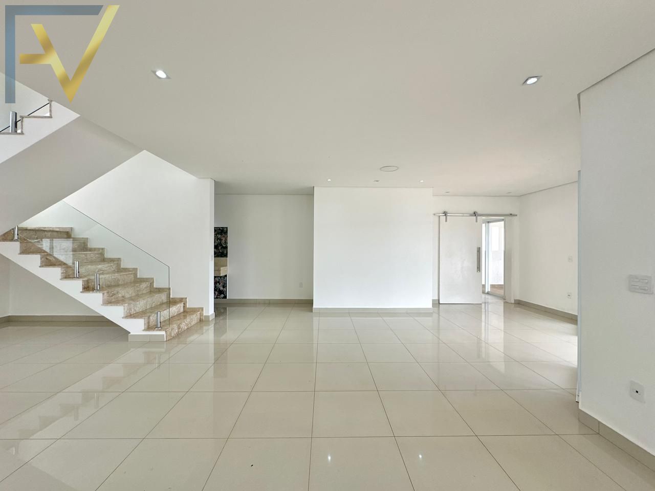 Casa, 4 quartos, 330 m² - Foto 3