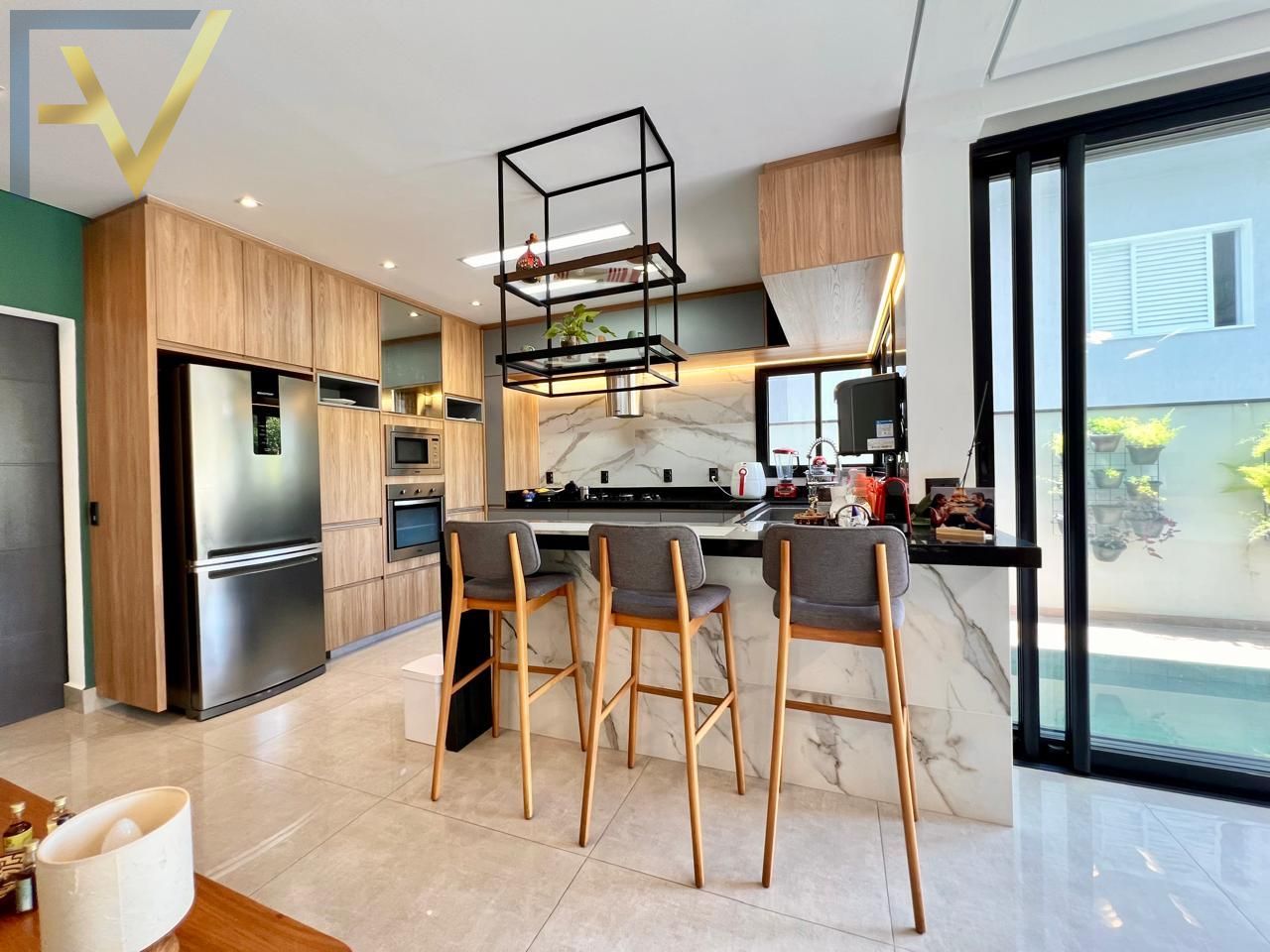 Casa, 3 quartos, 240 m² - Foto 17