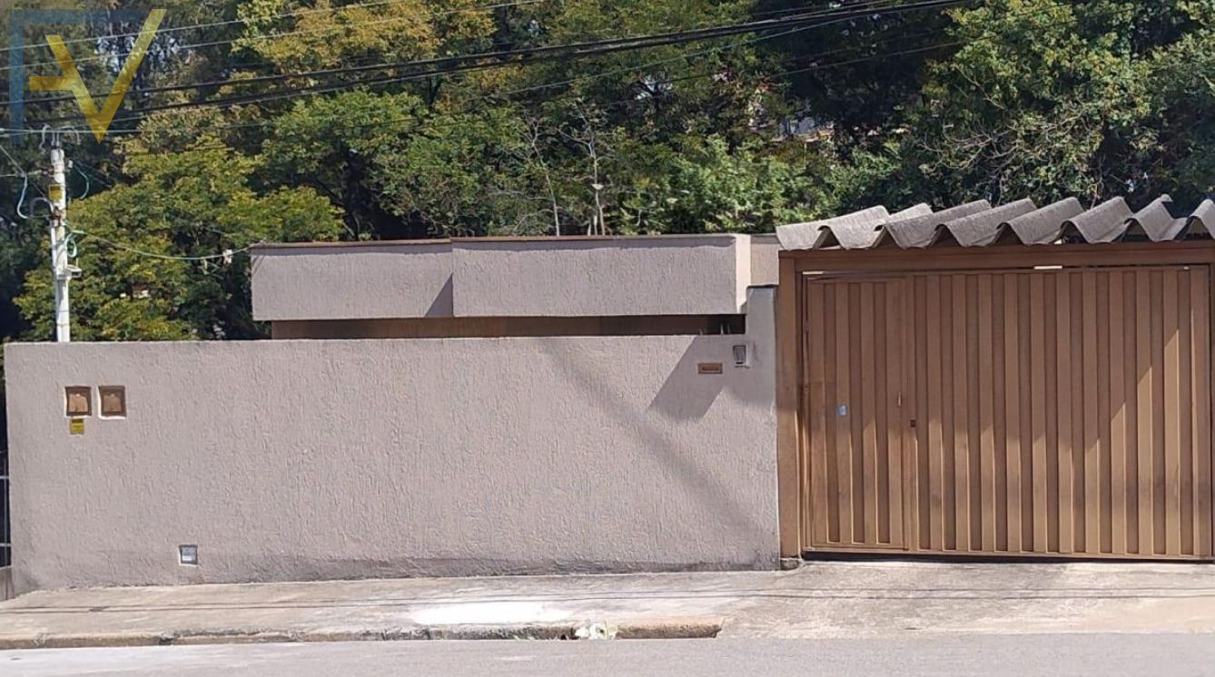 Casa, 4 quartos, 191 m² - Foto 1