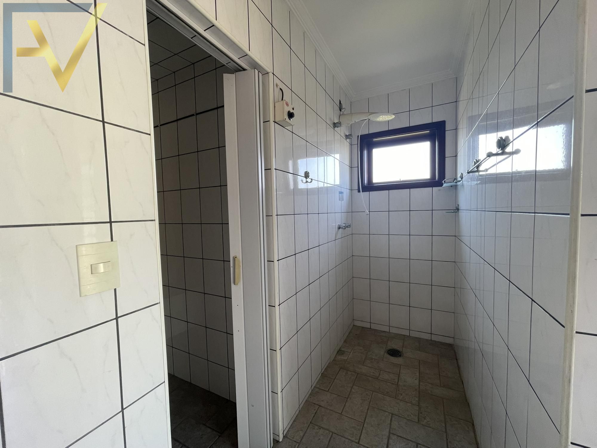 Casa, 4 quartos, 330 m² - Foto 45