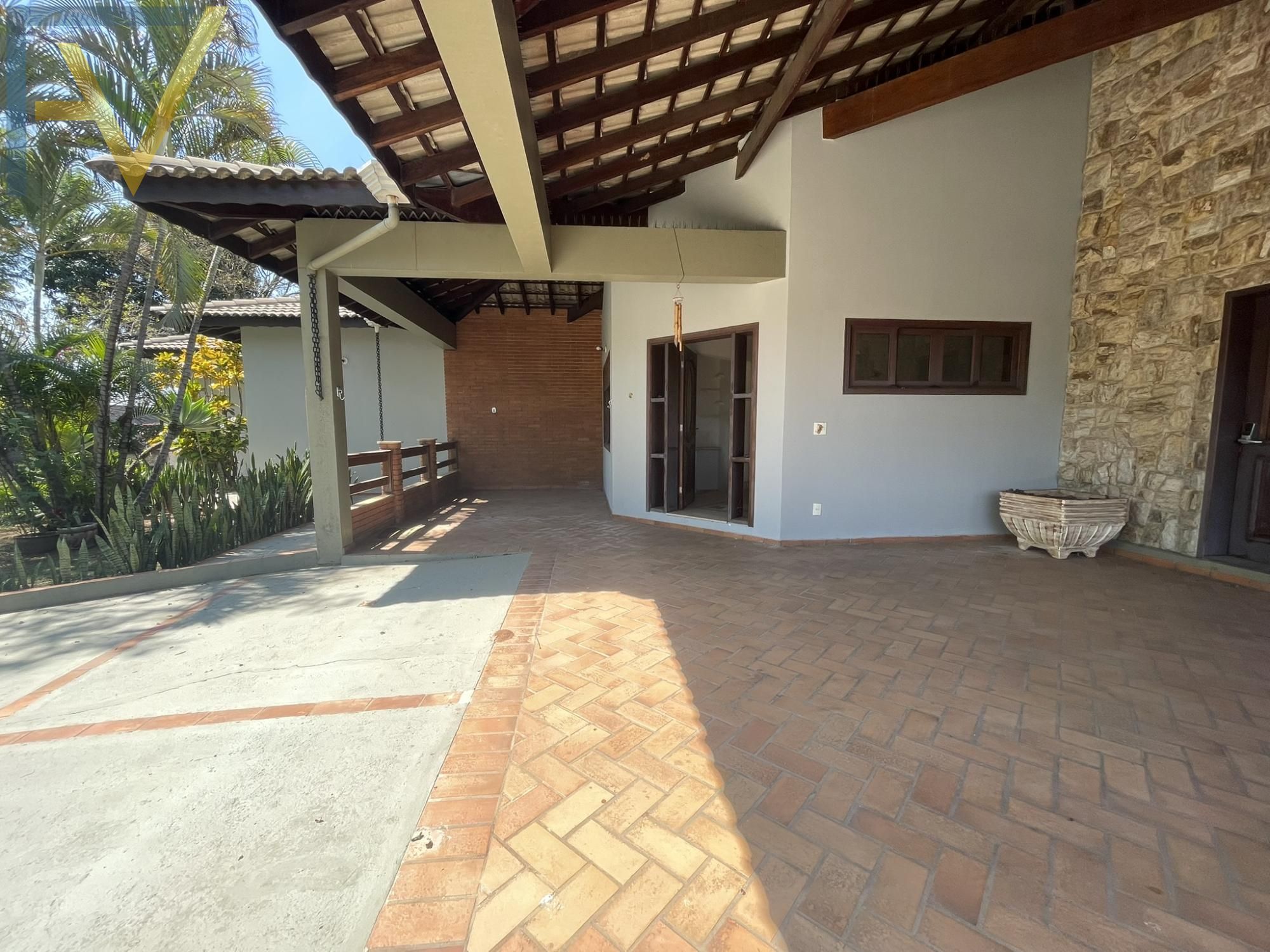 Casa, 4 quartos, 330 m² - Foto 2