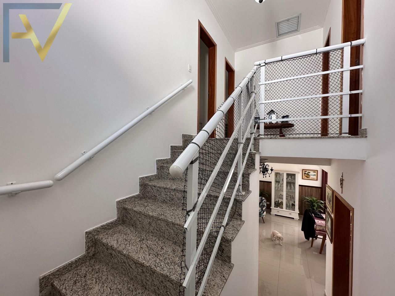 Casa, 4 quartos, 250 m² - Foto 26