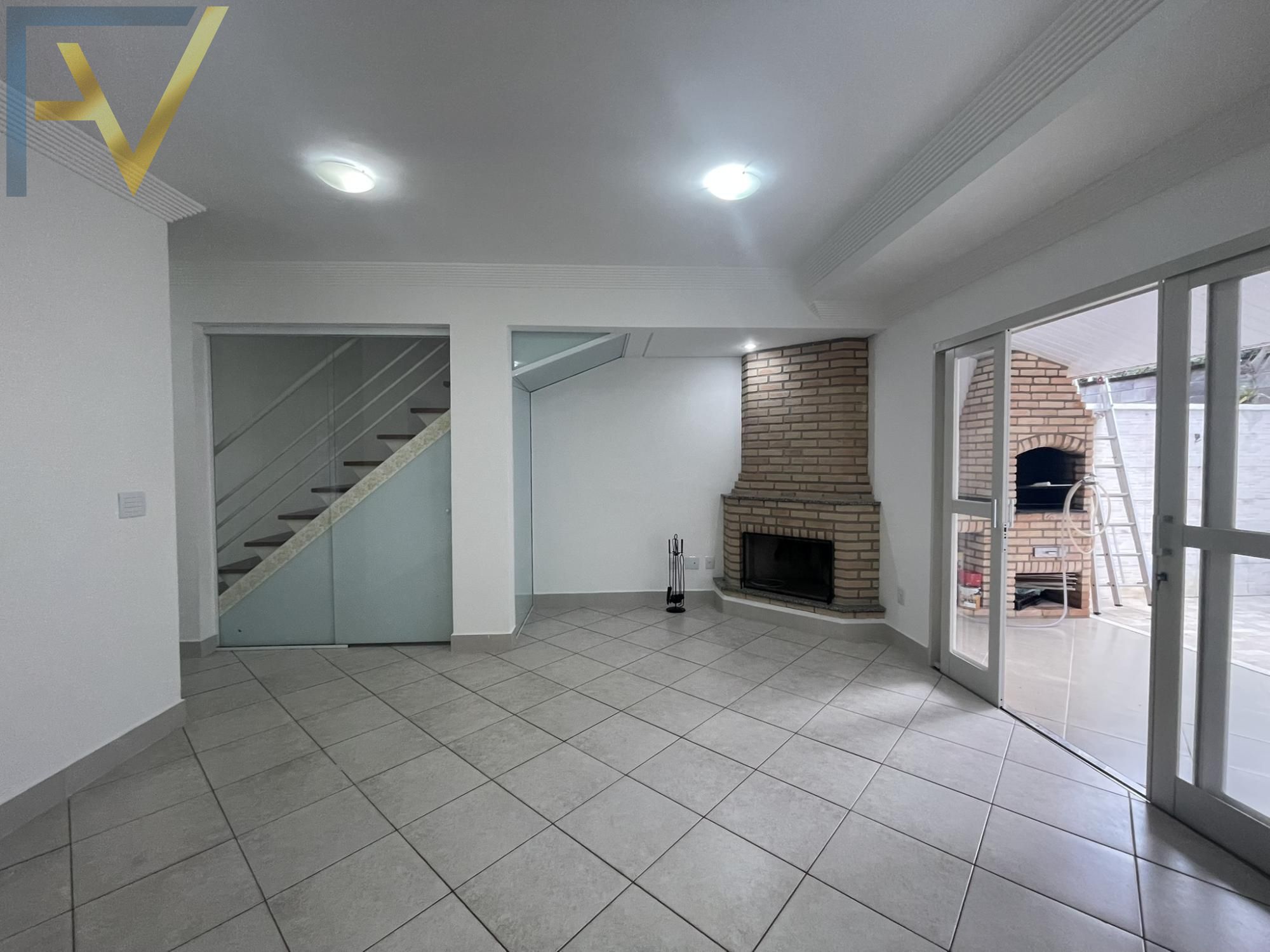 Casa, 3 quartos, 110 m² - Foto 1
