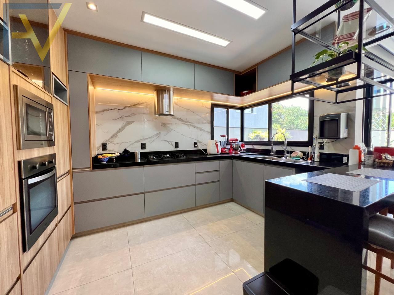 Casa, 3 quartos, 240 m² - Foto 29