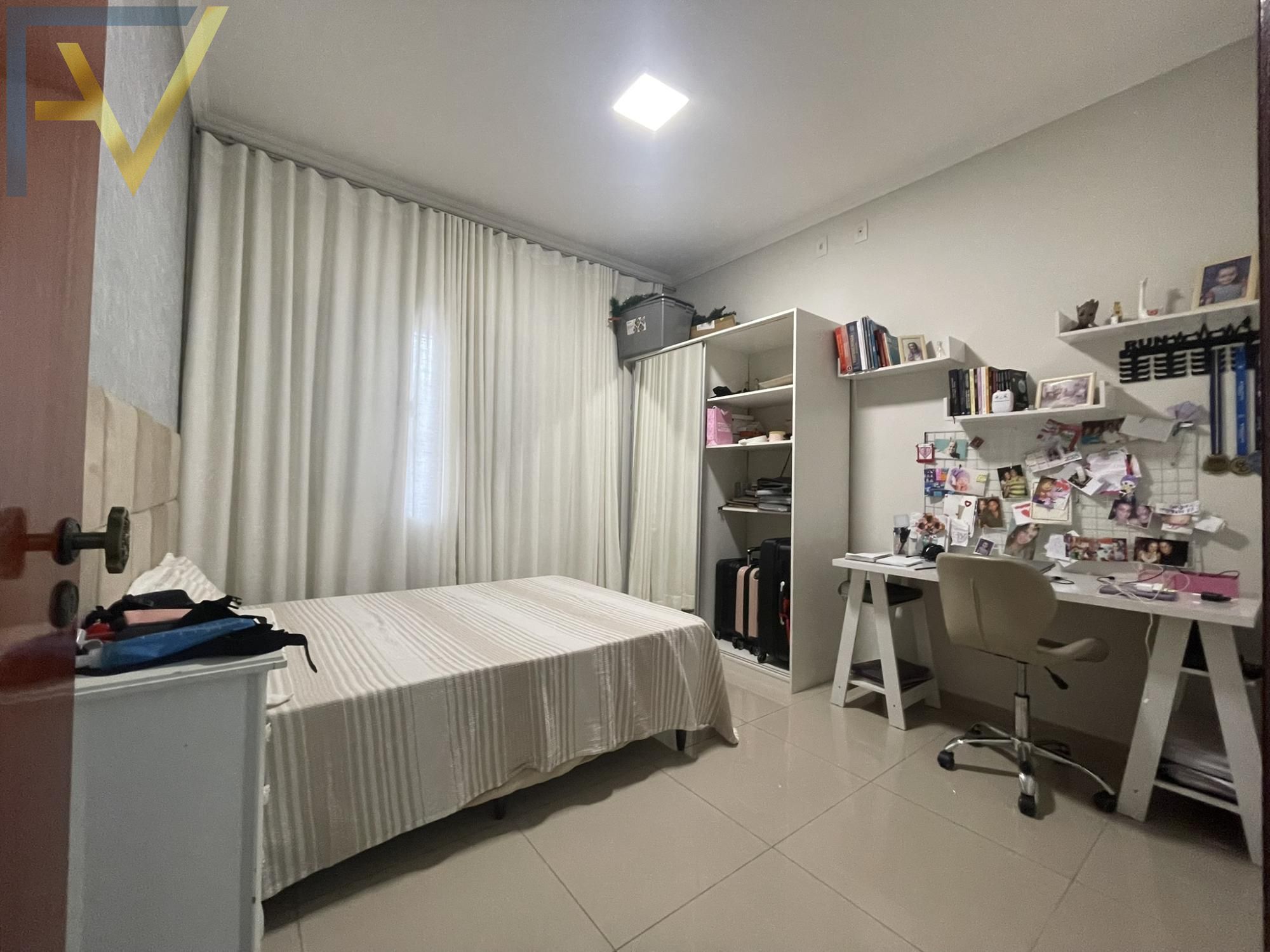 Casa, 3 quartos, 294 m² - Foto 10
