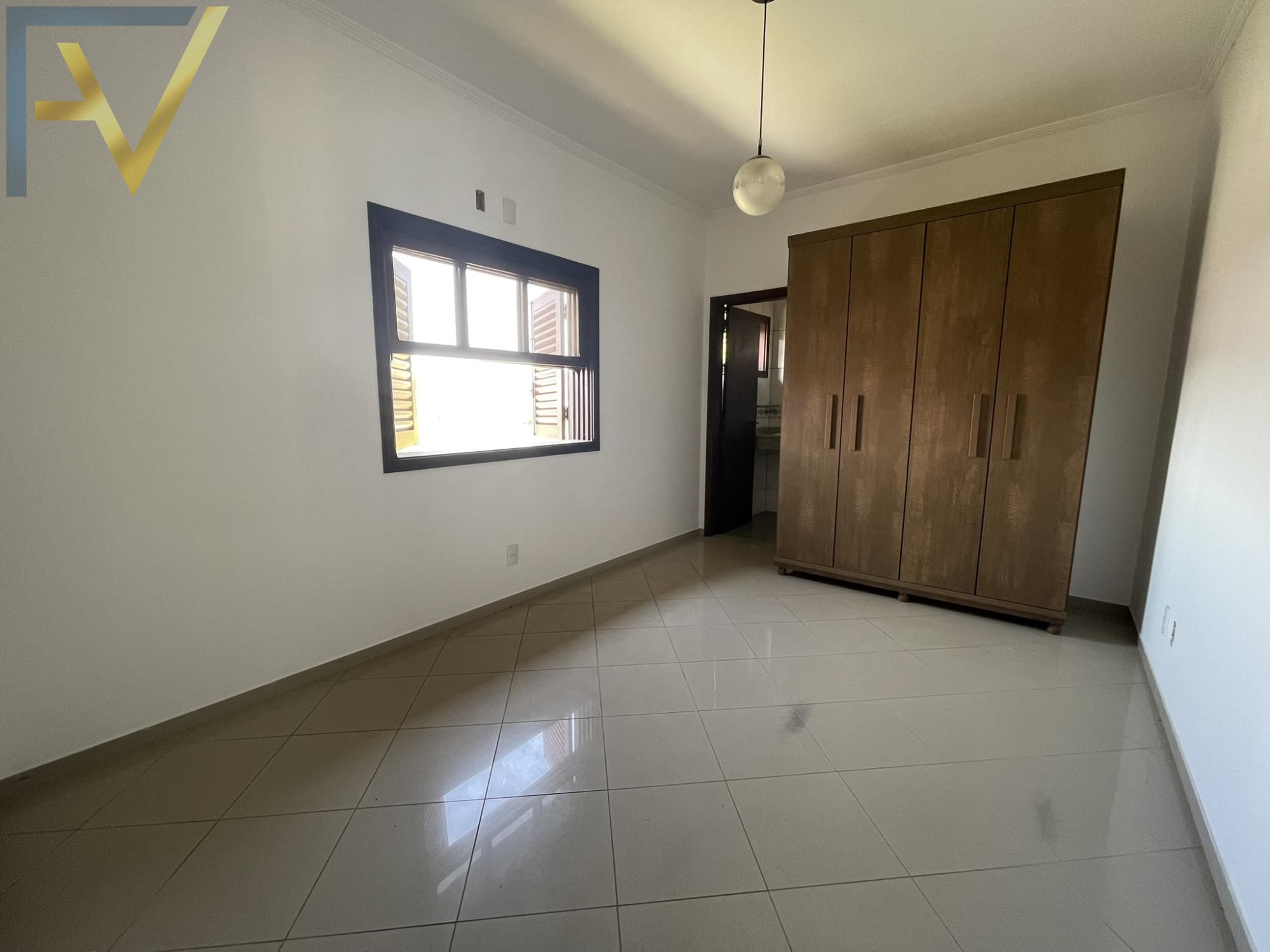 Casa, 4 quartos, 330 m² - Foto 17