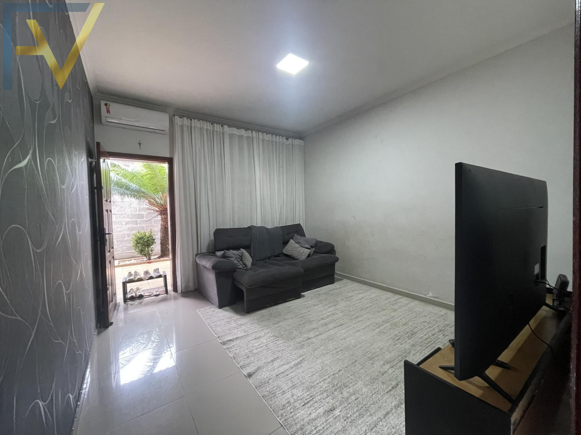 Casa, 3 quartos, 294 m² - Foto 1