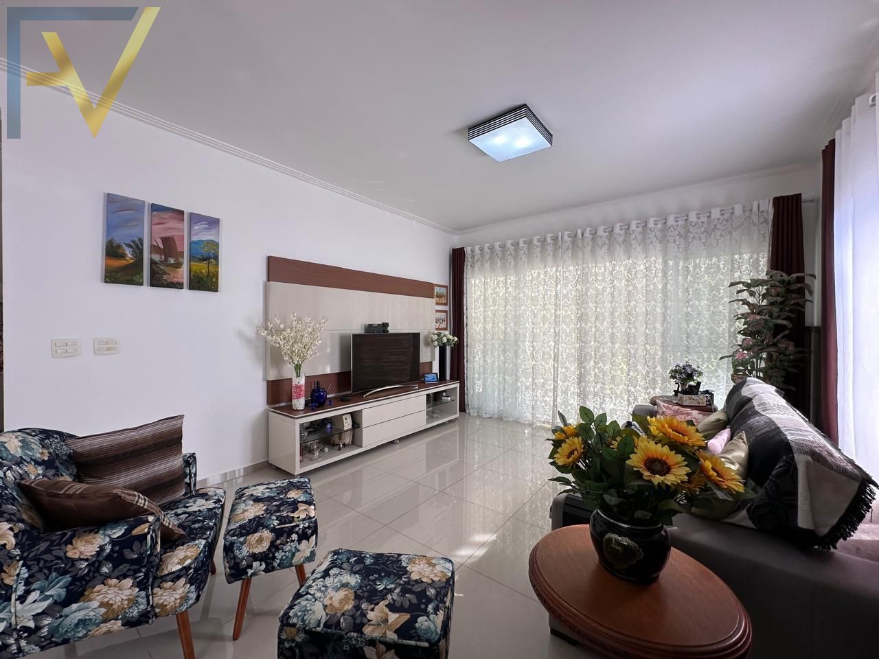 Casa, 4 quartos, 250 m² - Foto 3