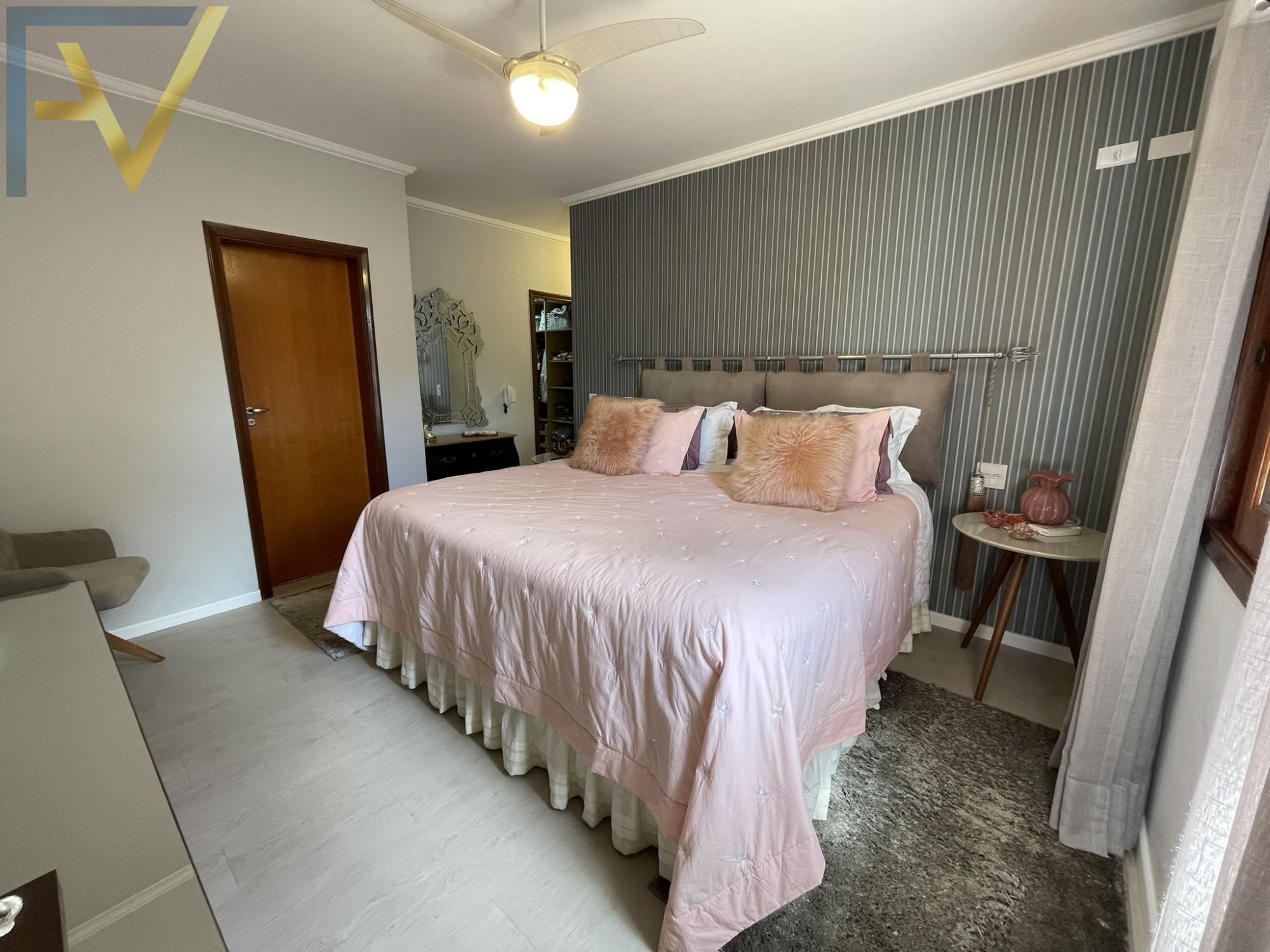 Casa, 4 quartos, 265 m² - Foto 52