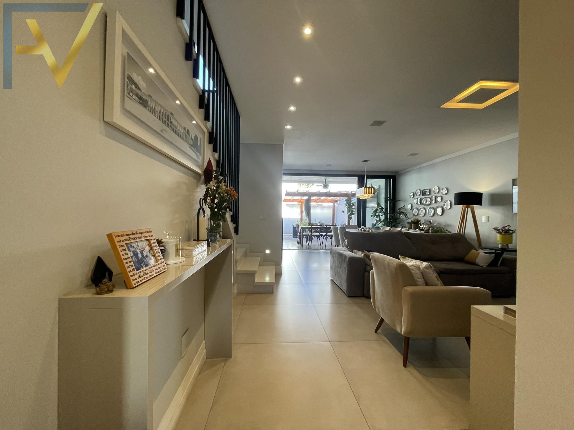 Casa, 3 quartos, 270 m² - Foto 37