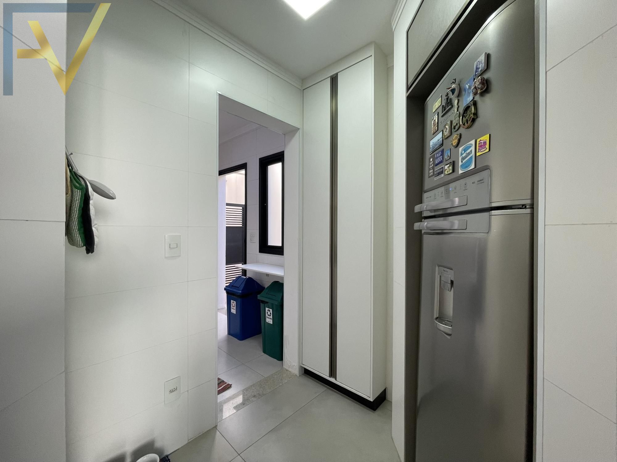 Casa, 3 quartos, 270 m² - Foto 23