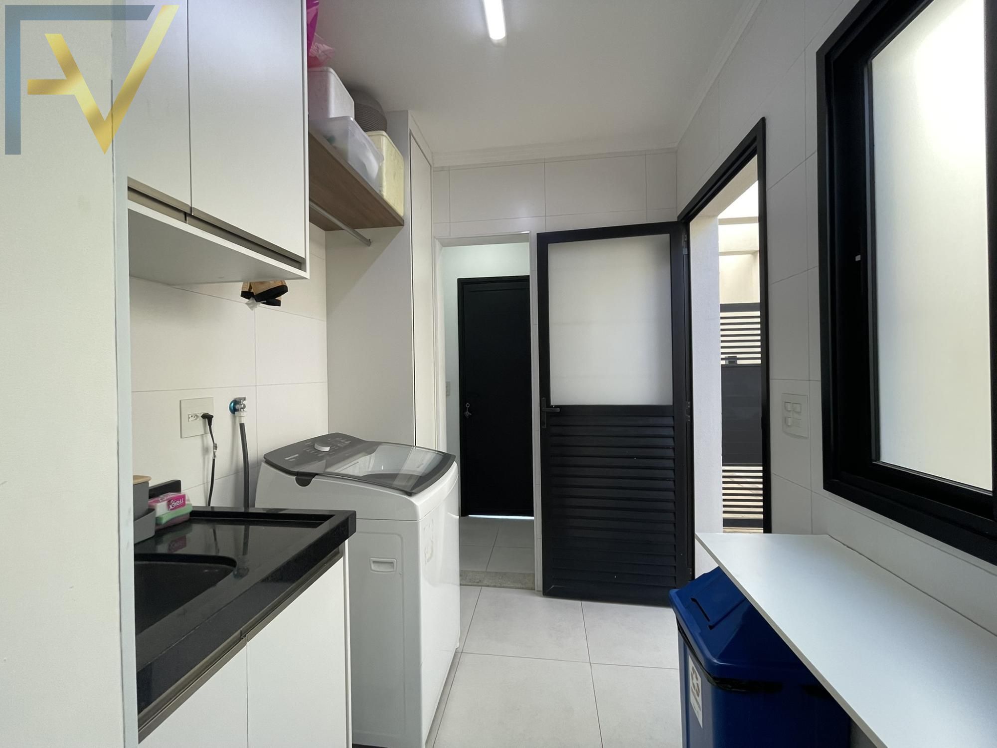 Casa, 3 quartos, 270 m² - Foto 24