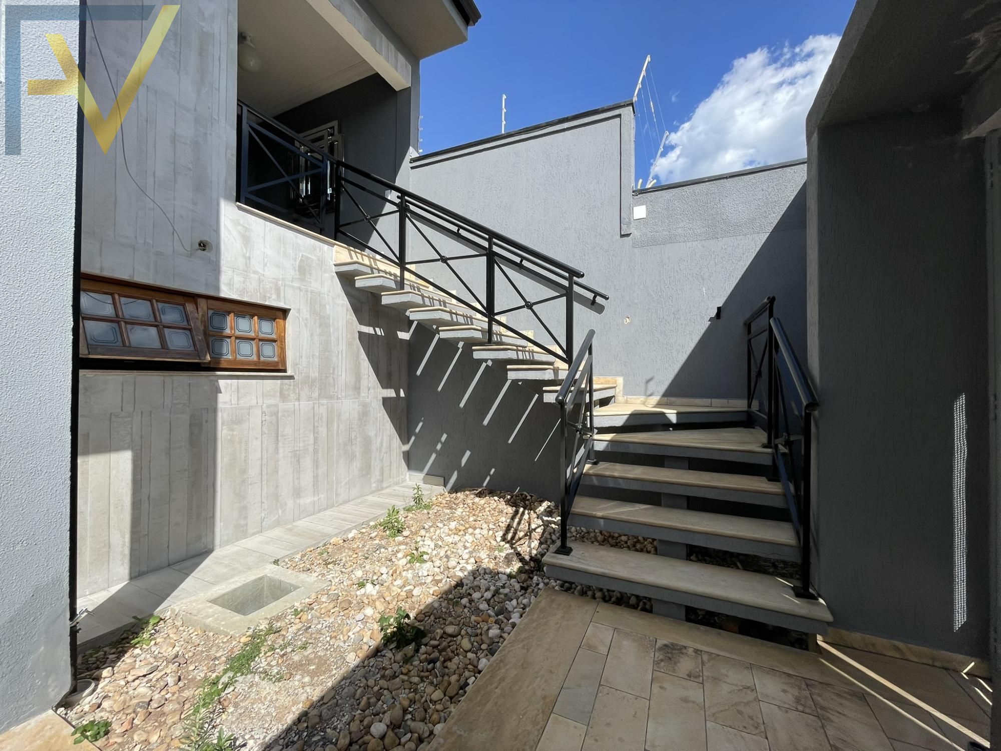 Casa, 4 quartos, 265 m² - Foto 3