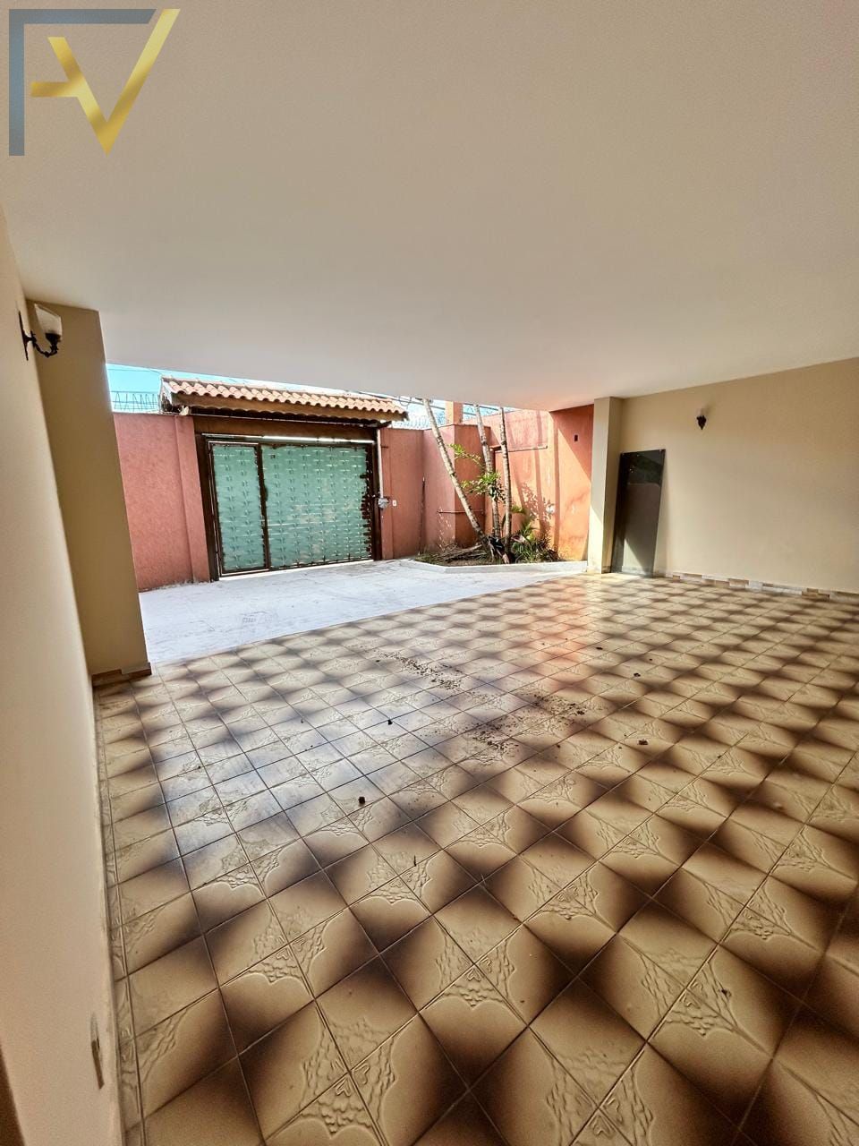 Casa, 3 quartos, 230 m² - Foto 2