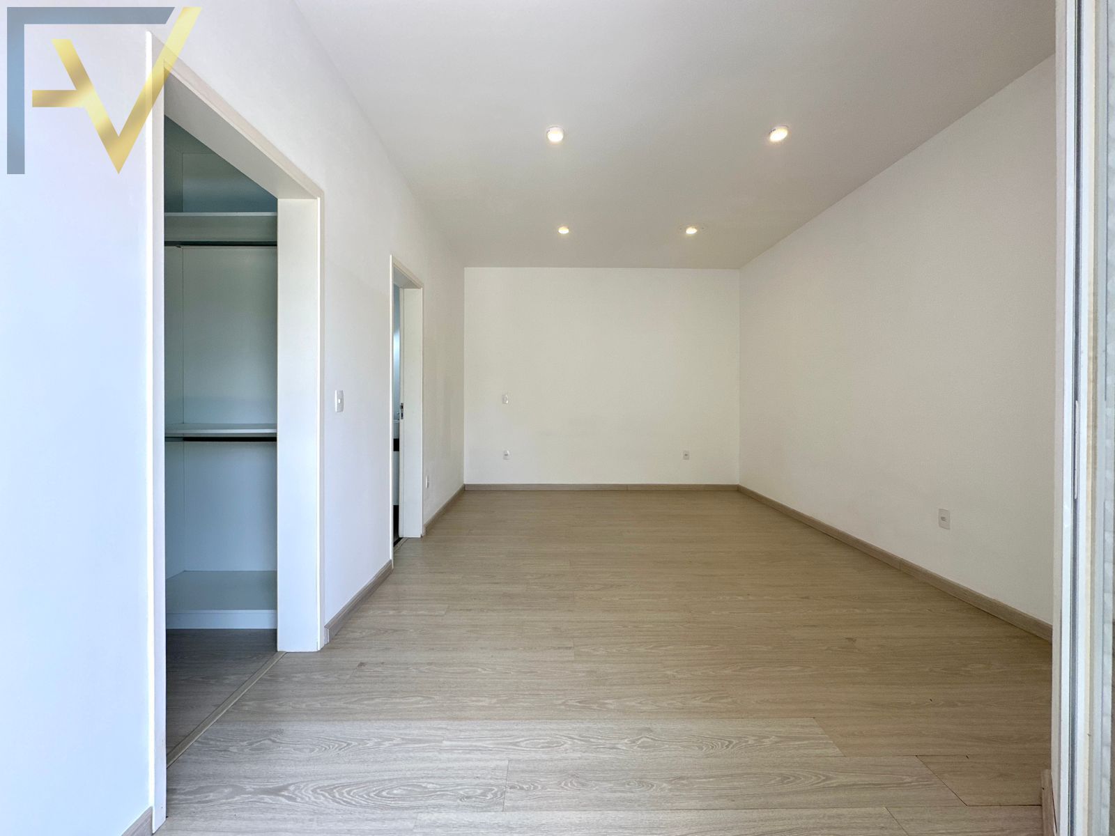 Casa, 4 quartos, 330 m² - Foto 15