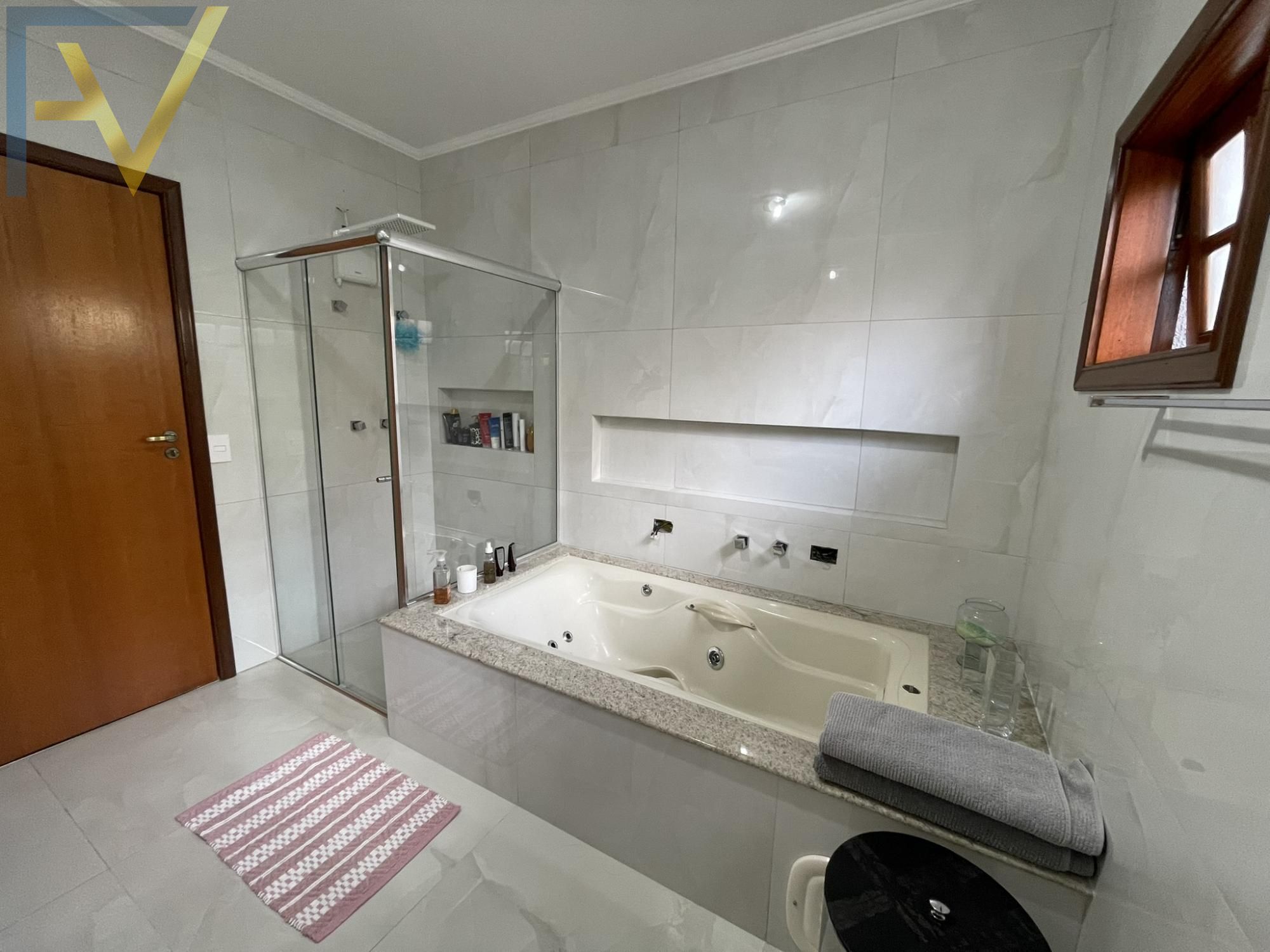 Casa, 4 quartos, 265 m² - Foto 50