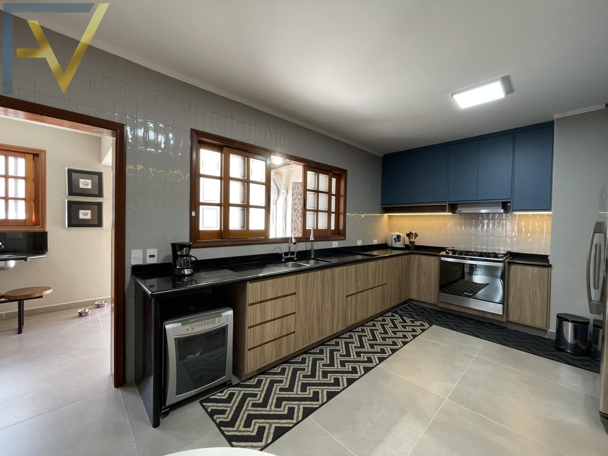 Casa, 4 quartos, 265 m² - Foto 28