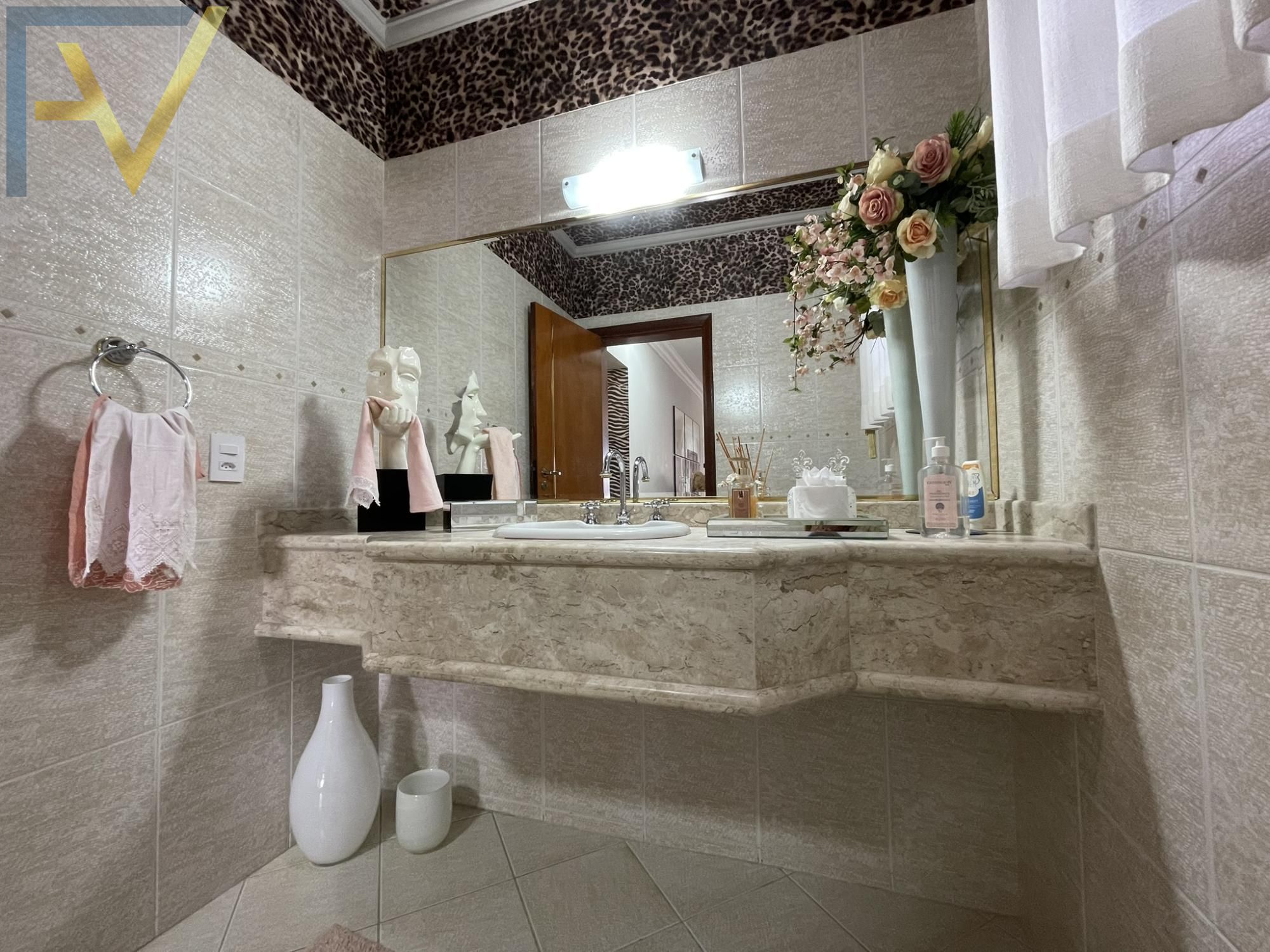 Casa, 4 quartos, 265 m² - Foto 43