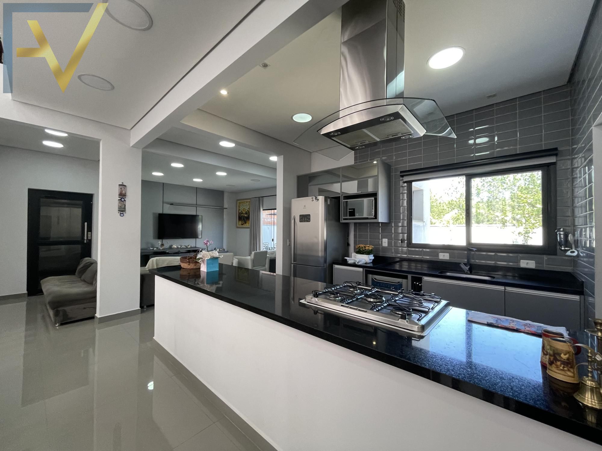 Casa, 3 quartos, 201 m² - Foto 4