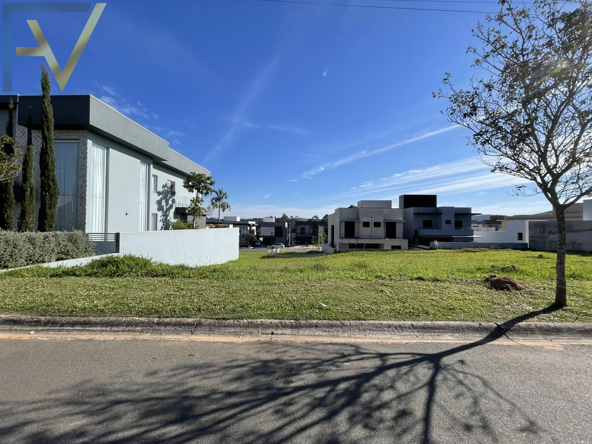 Terreno, 300 m² - Foto 1