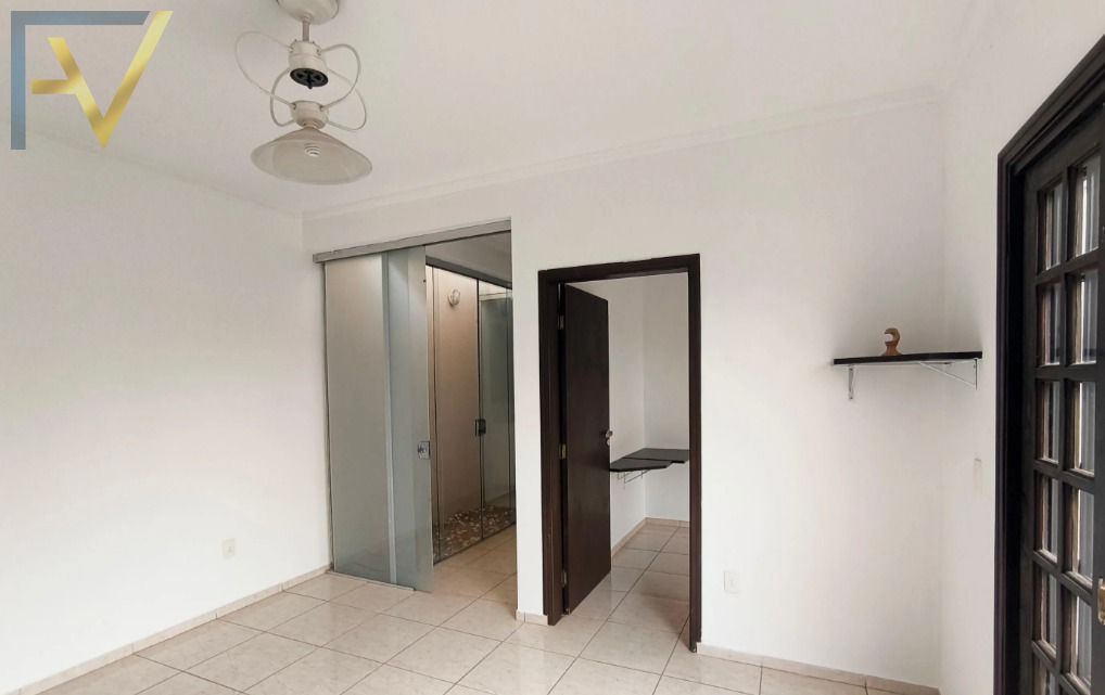 Casa, 3 quartos, 372 m² - Foto 38