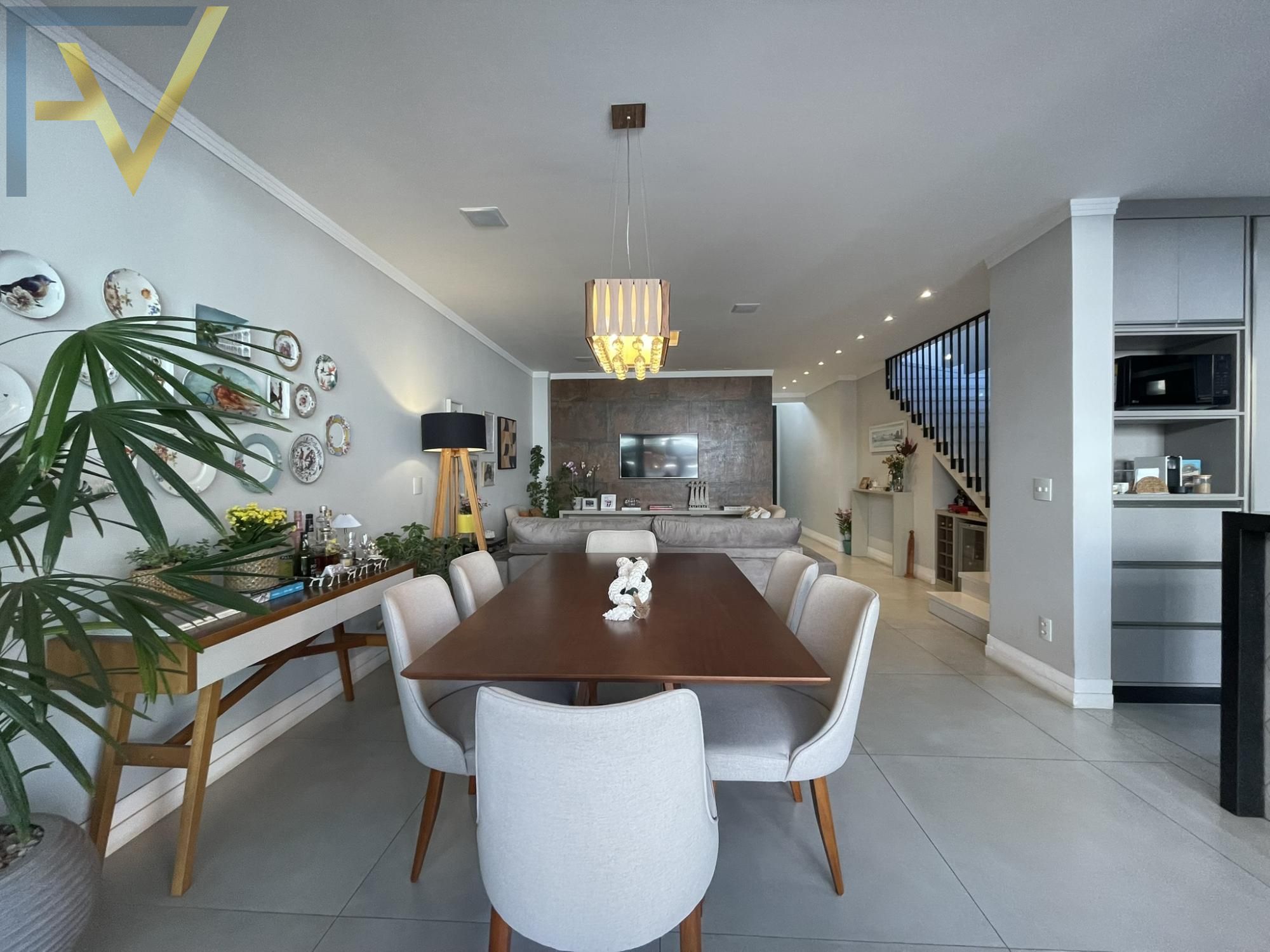 Casa, 3 quartos, 270 m² - Foto 32
