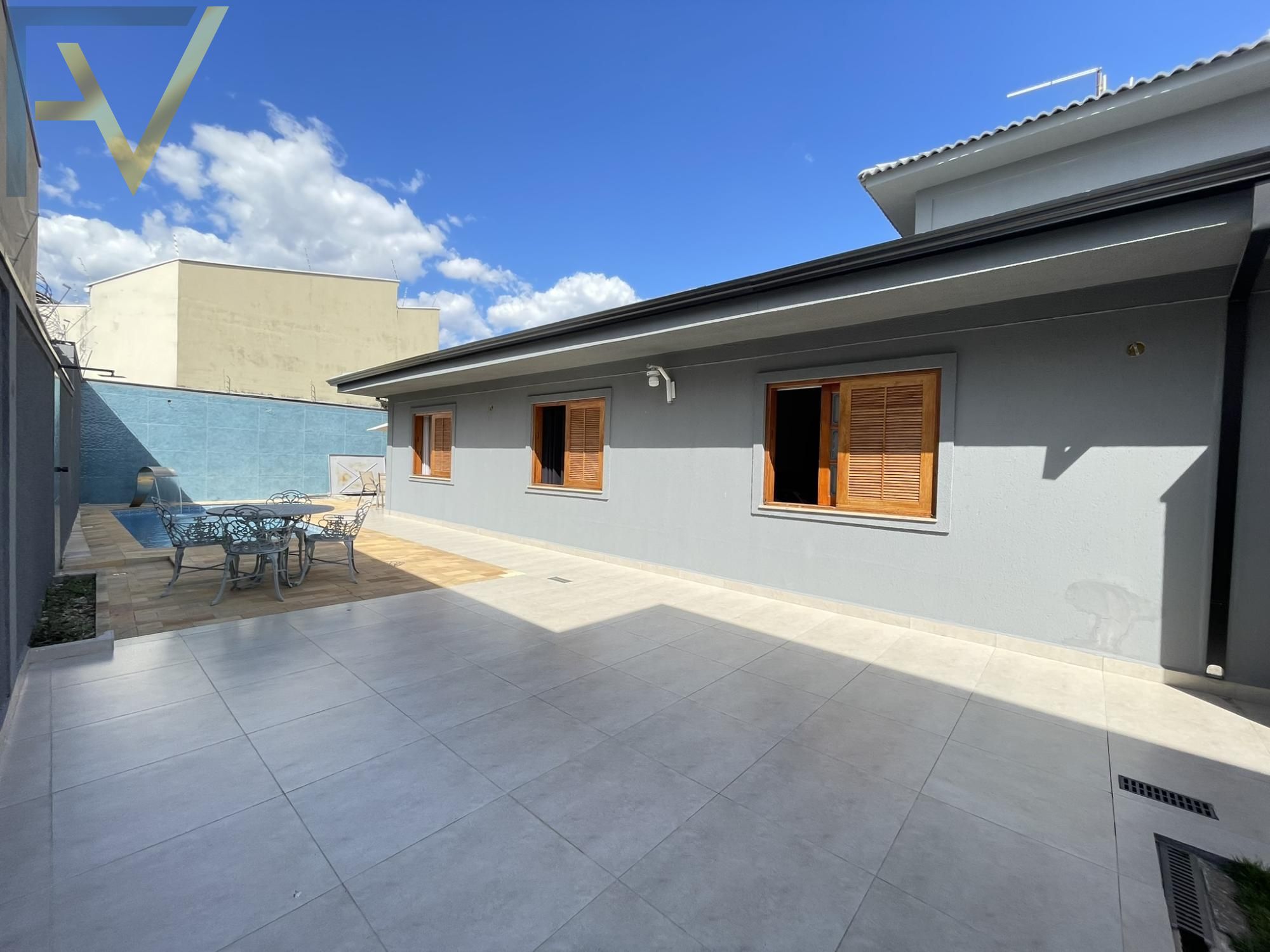 Casa, 4 quartos, 265 m² - Foto 9