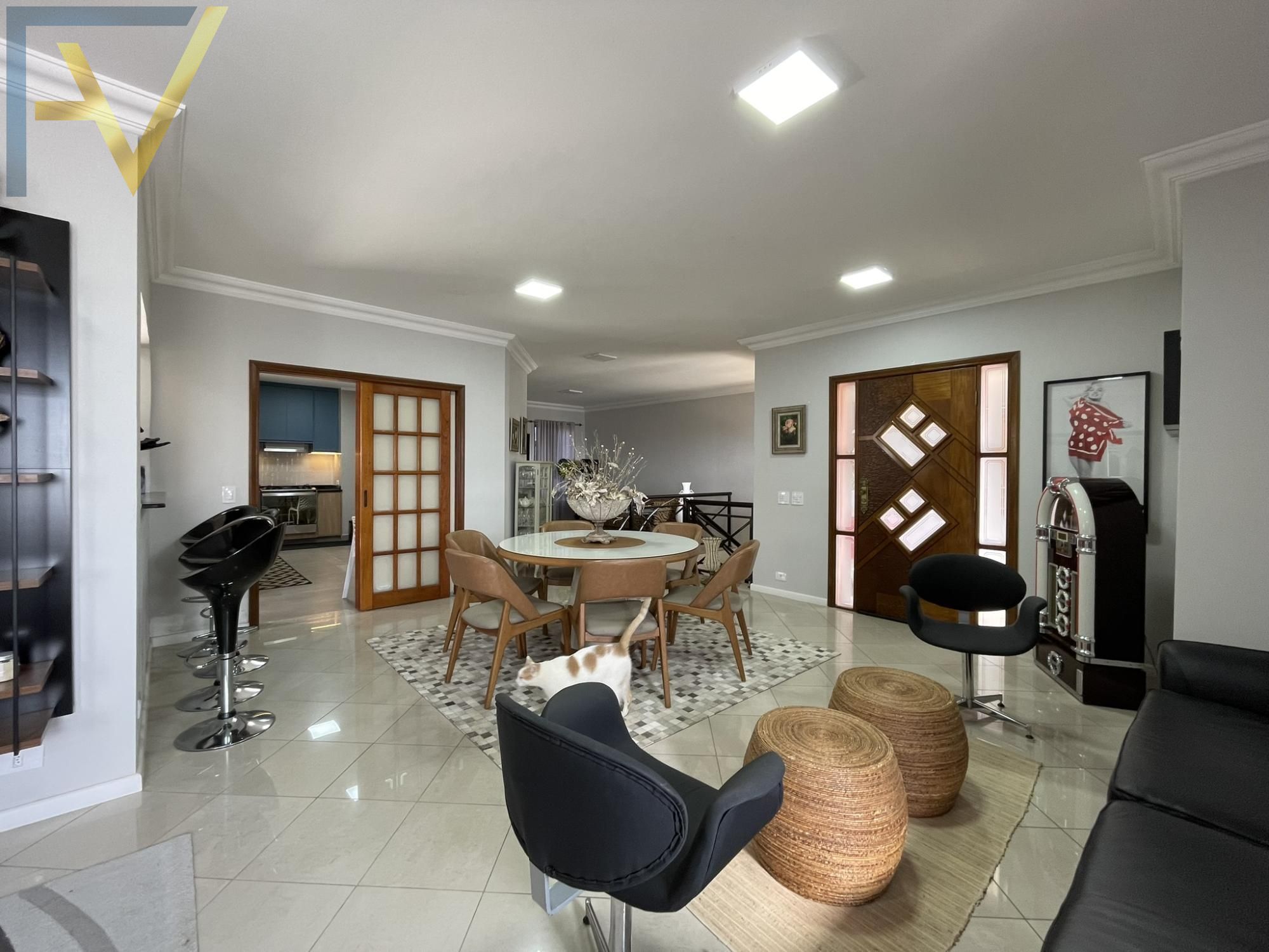 Casa, 4 quartos, 265 m² - Foto 35