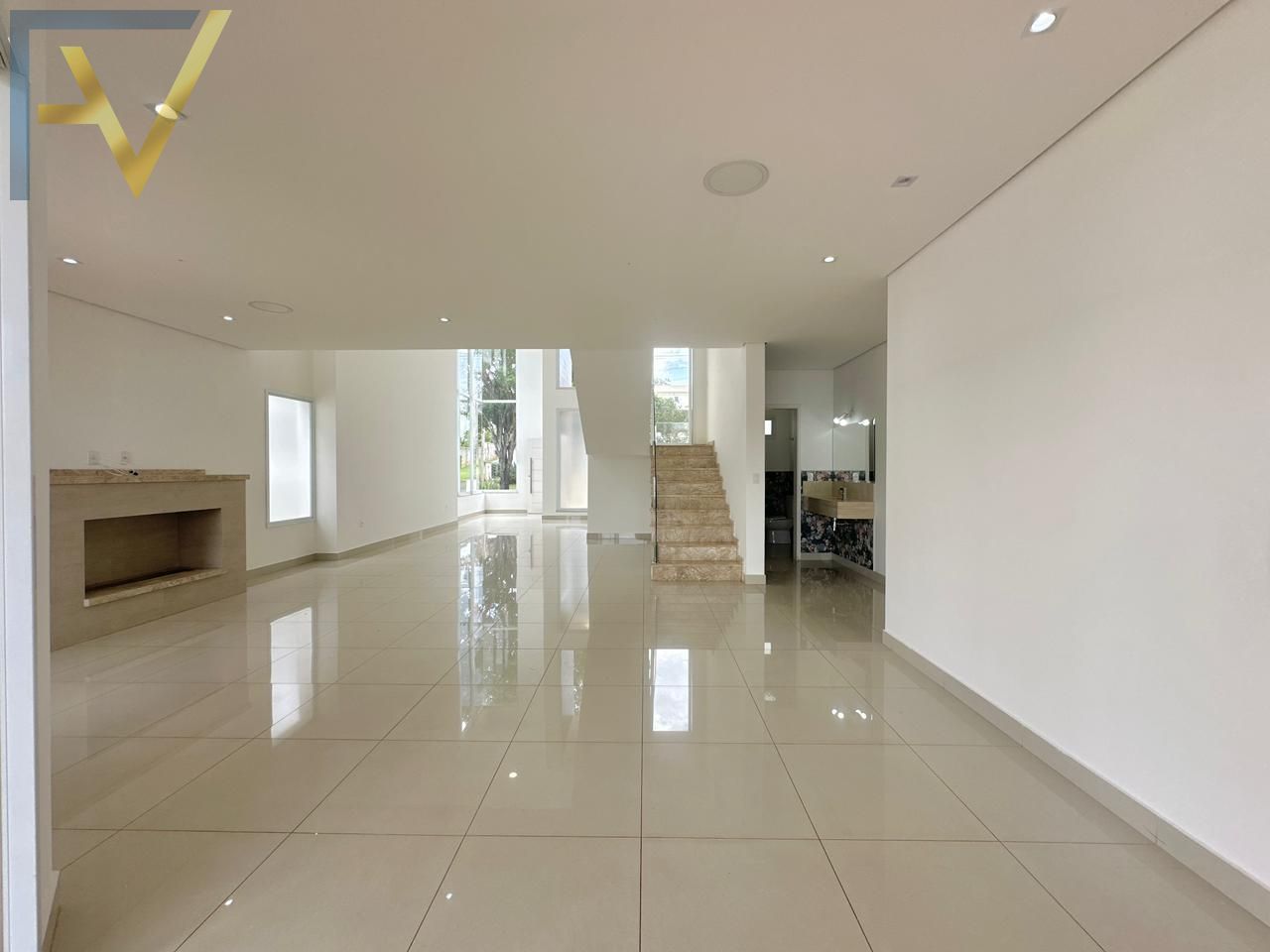 Casa, 4 quartos, 330 m² - Foto 1
