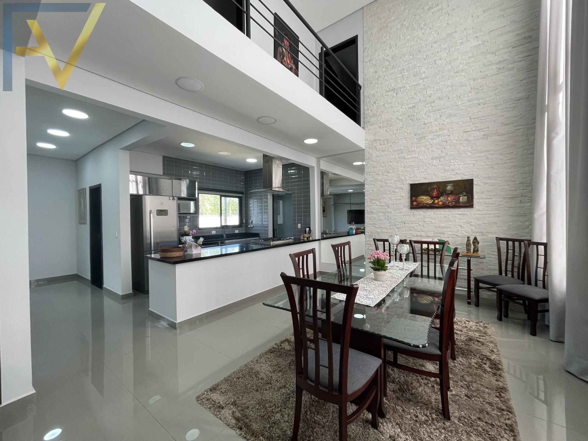 Casa, 3 quartos, 201 m² - Foto 2