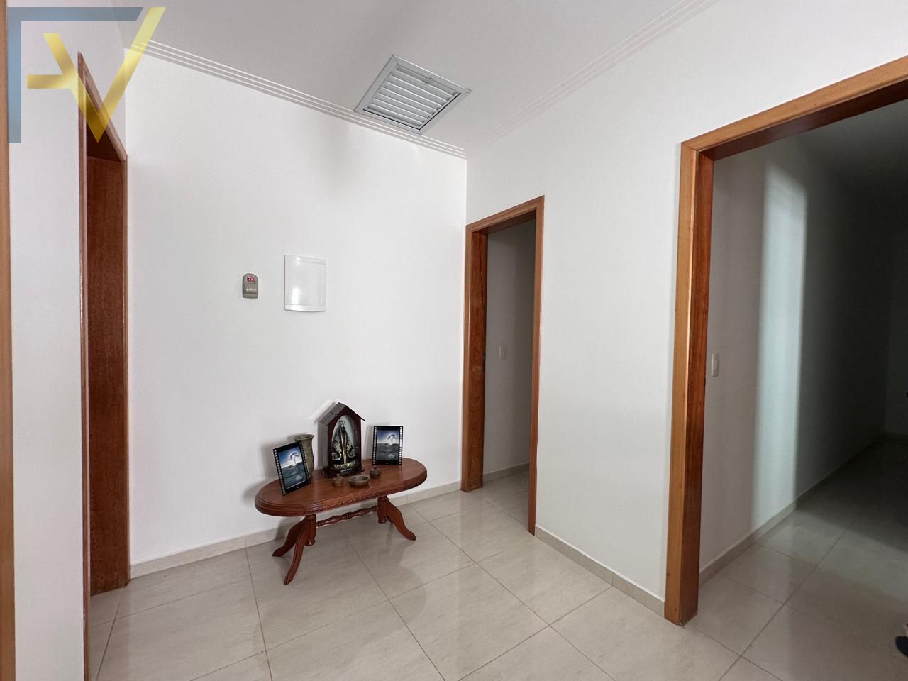 Casa, 4 quartos, 250 m² - Foto 27