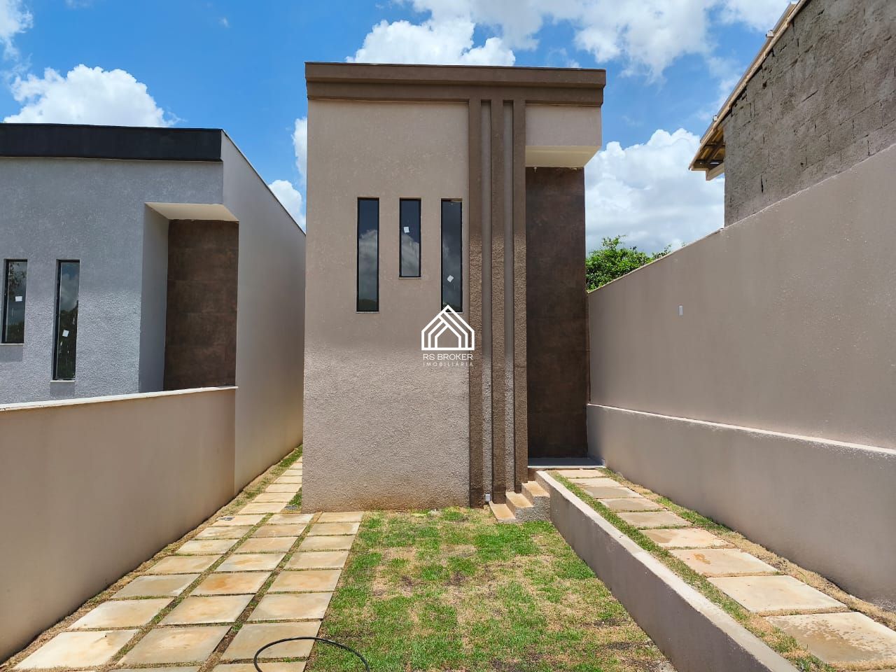 Casa, 3 quartos, 130 m² - Foto 1