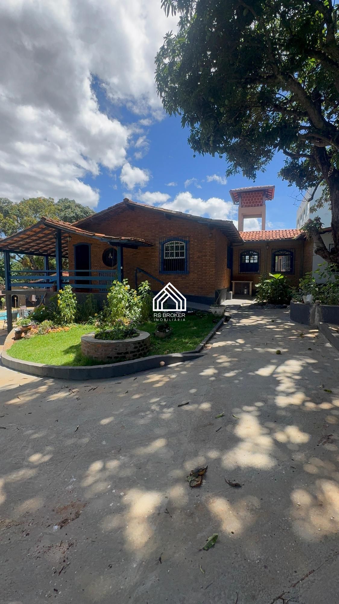 Casa, 4 quartos, 200 m² - Foto 1