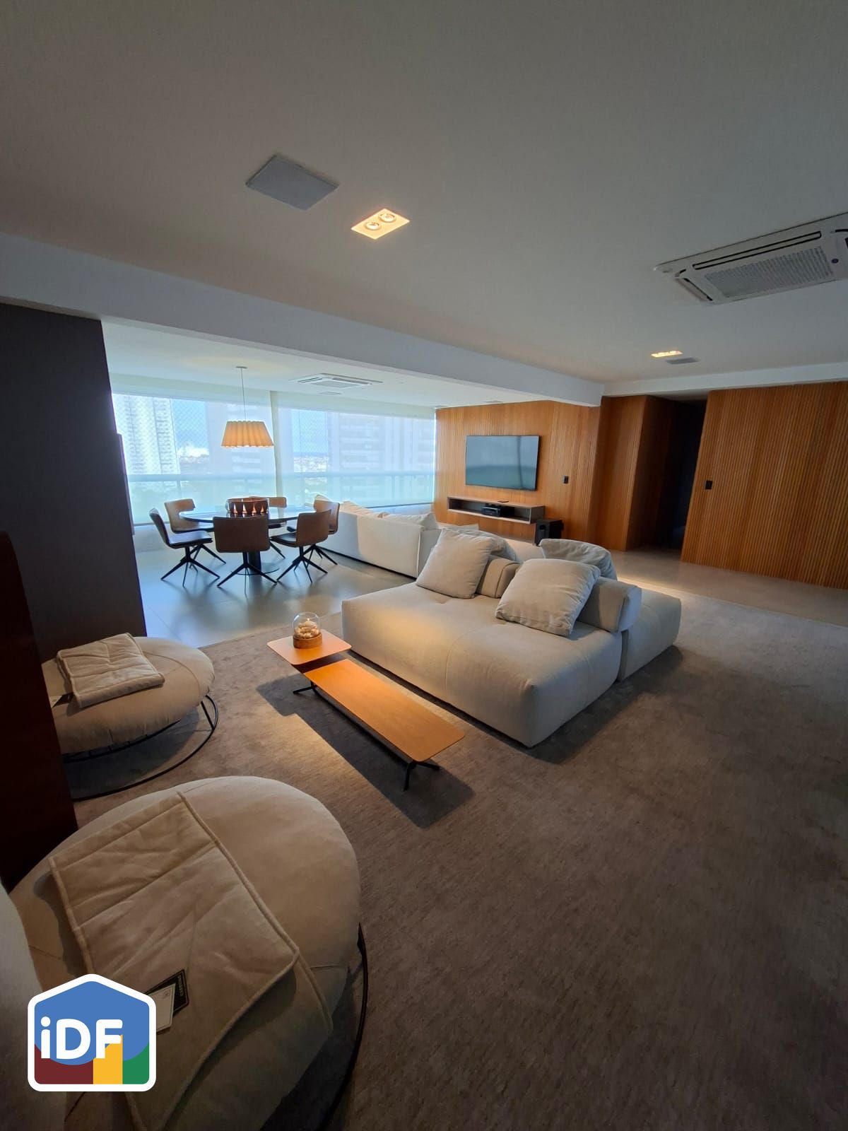 Apartamento, 4 quartos, 205 m² - Foto 1