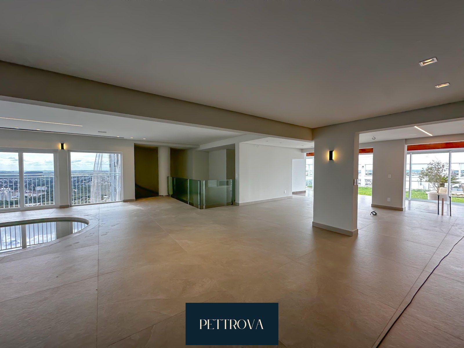 Triplex grand ville