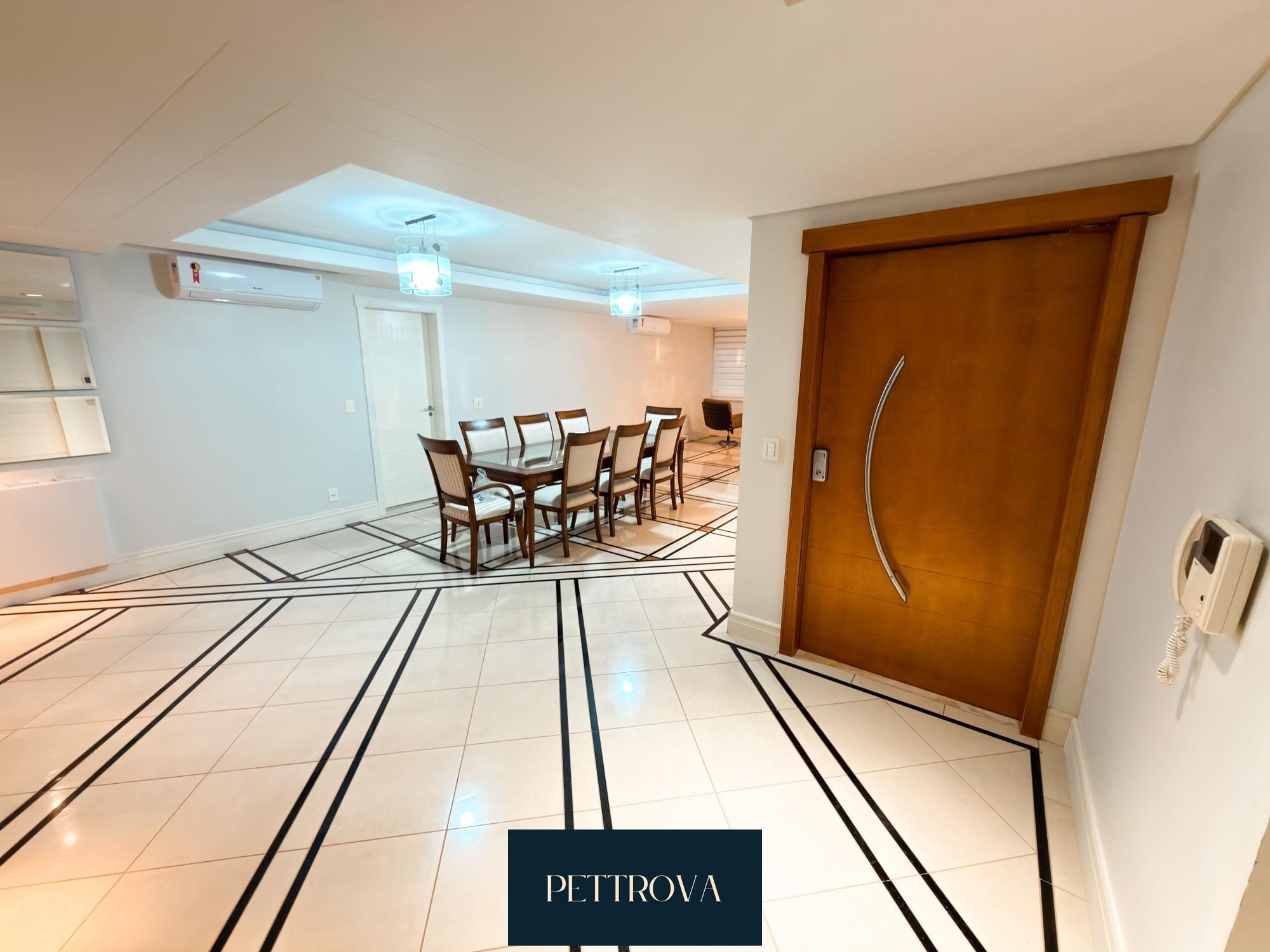 Apartamento com 3 Dormitórios à venda, 195 m² por R$ 1.300.000,00 Apartamento com 3 Dormitórios à venda, 195 m² por R$ 1.300.000,00