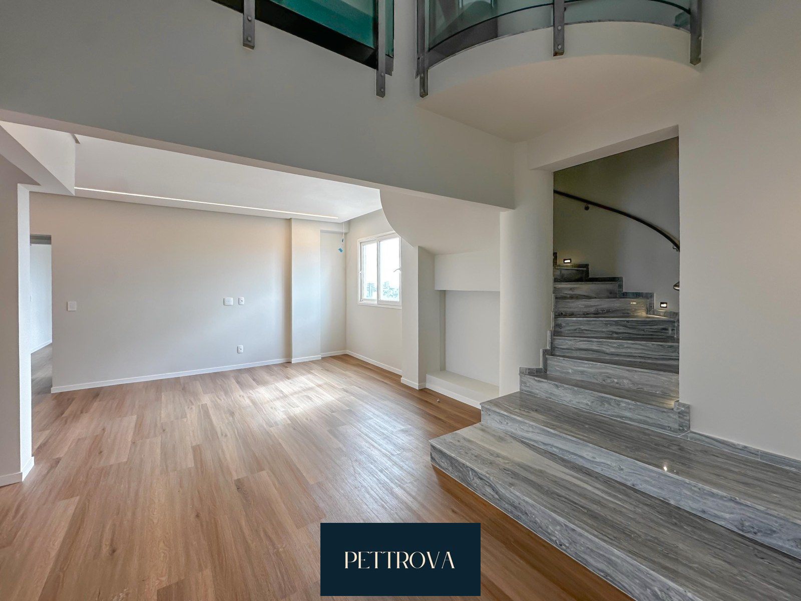 Triplex grand ville