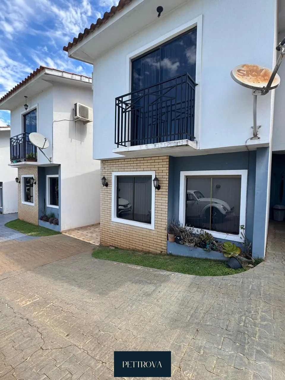 Sobrado à venda  no Canadá - Cascavel, PR. Imóveis