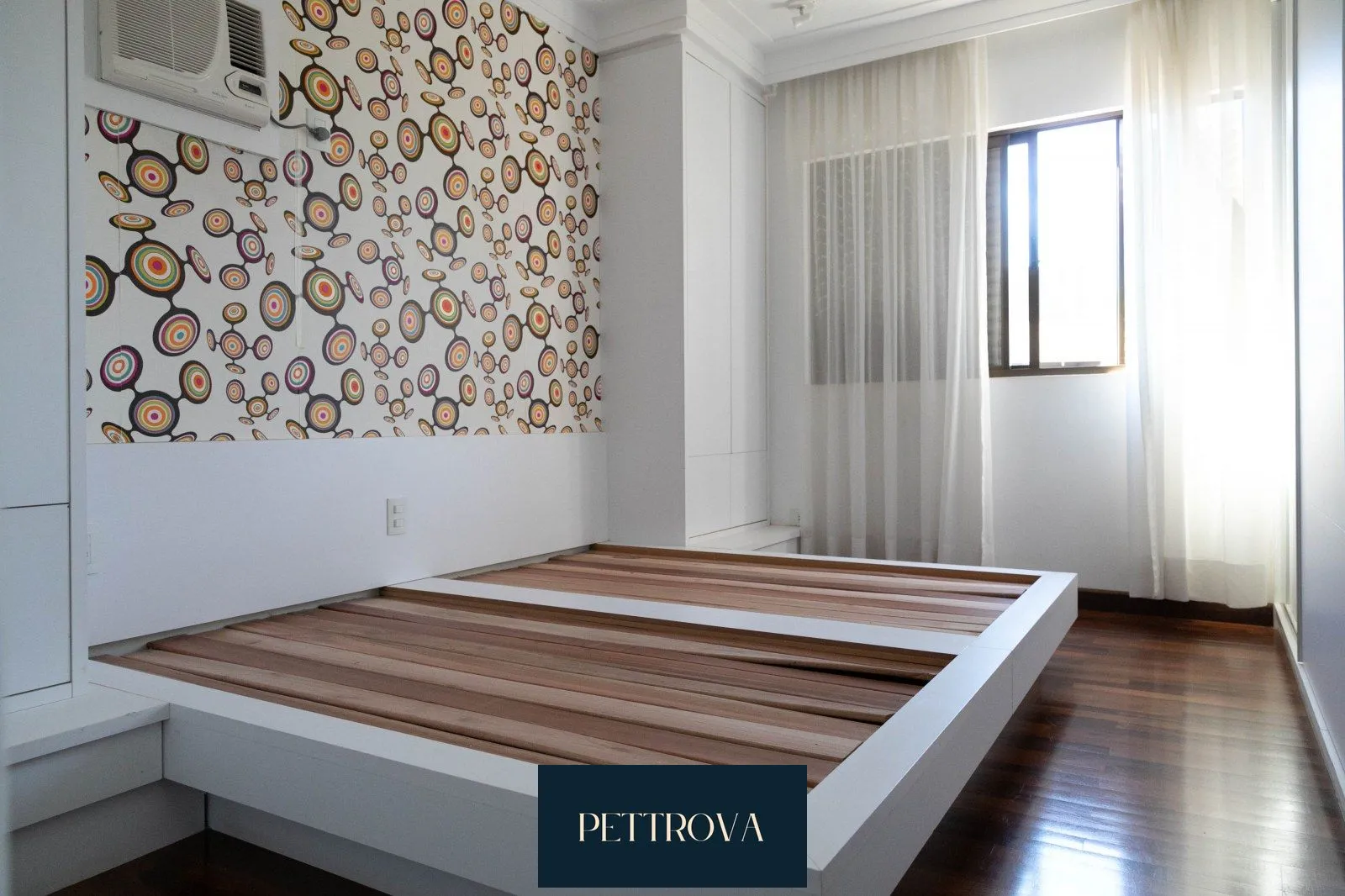 Apartamento com 4 Dormitórios à venda, 309 m² por R$ 2.400.000,00 Apartamento com 4 Dormitórios à venda, 309 m² por R$ 2.400.000,00