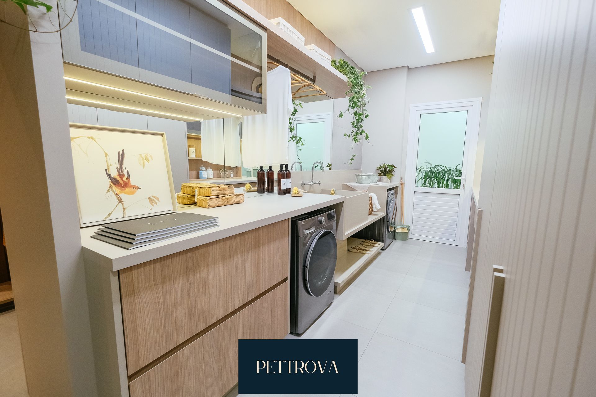 Apartamento com 3 Dormitórios à venda, 221 m² por R$ 3.340.000,00 Apartamento com 3 Dormitórios à venda, 221 m² por R$ 3.340.000,00