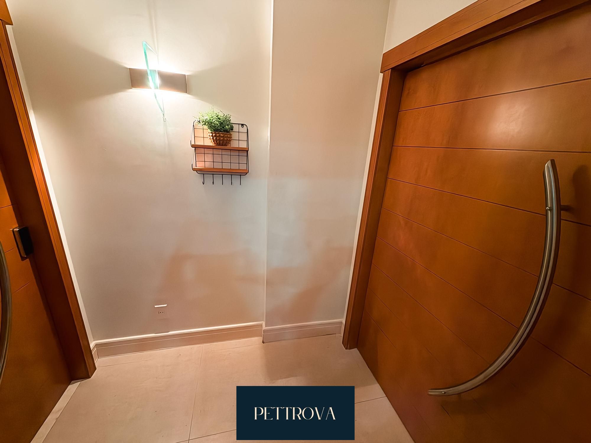 Apartamento com 3 Dormitórios à venda, 195 m² por R$ 1.300.000,00 Apartamento com 3 Dormitórios à venda, 195 m² por R$ 1.300.000,00